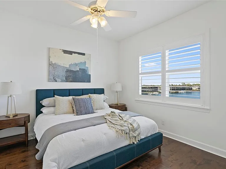 4130 Causeway Vista Dr — Photo 41