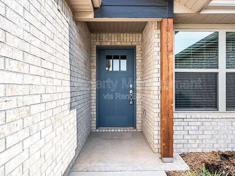 410 Citation St — Photo 24