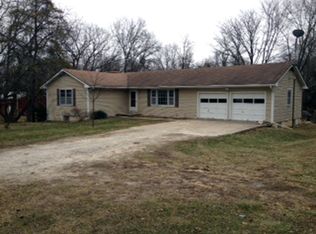 6592 E Palmer Rd, Columbia, MO 65202