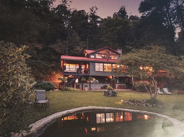 2771 Town Mountain Rd, Asheville, NC 28804