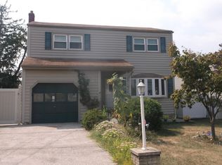 619 Franklin Dr, Perth Amboy, NJ 08861