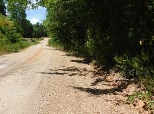 Mountain Rd, Harrison, AR 72601