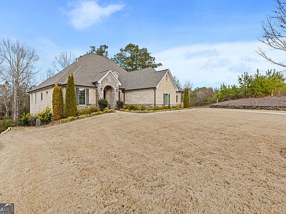 3rd image of 1560 Tapestry Rdg