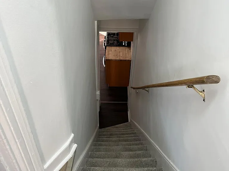 1102 Franklin St — Photo 6