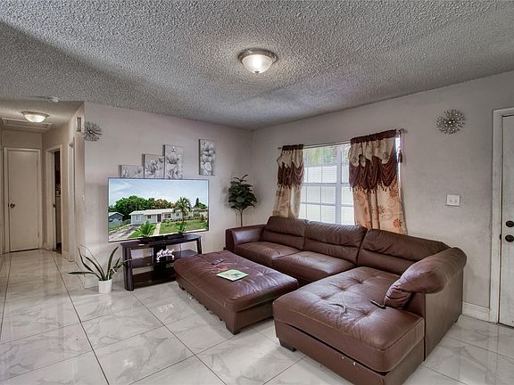 5th image of 530 SW 11th Street