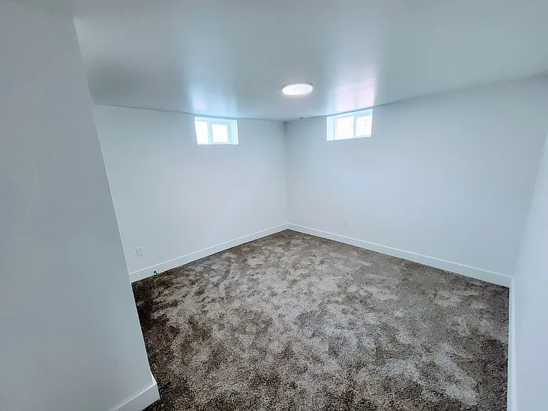 2251 E Lincoln Ln — Photo 45