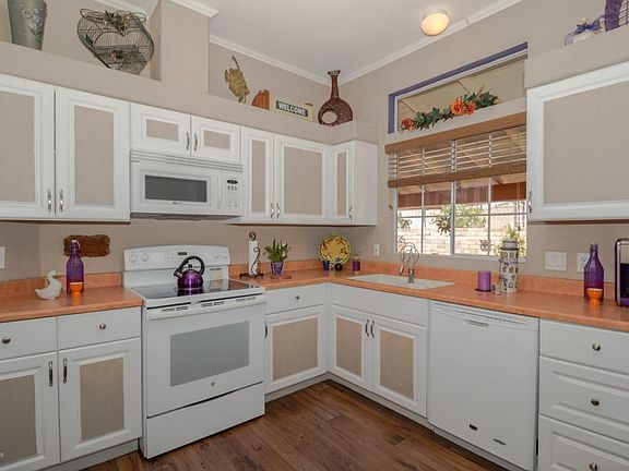 5th image of 578 W Parkwood Ct