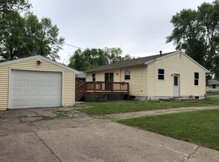 1524 13th Ave S, Grand Forks, ND 58201