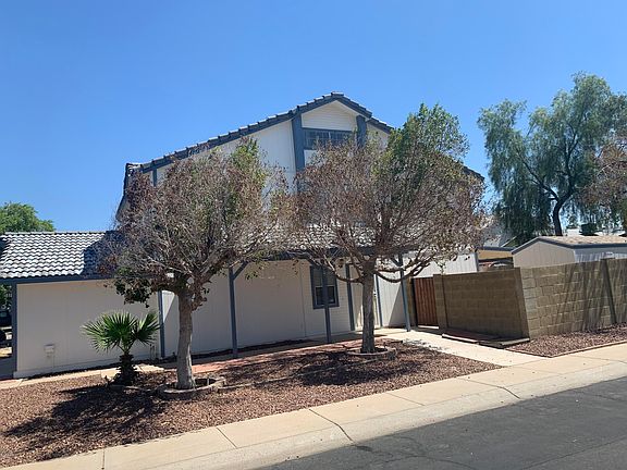 2nd image of 8155 W Mescal St