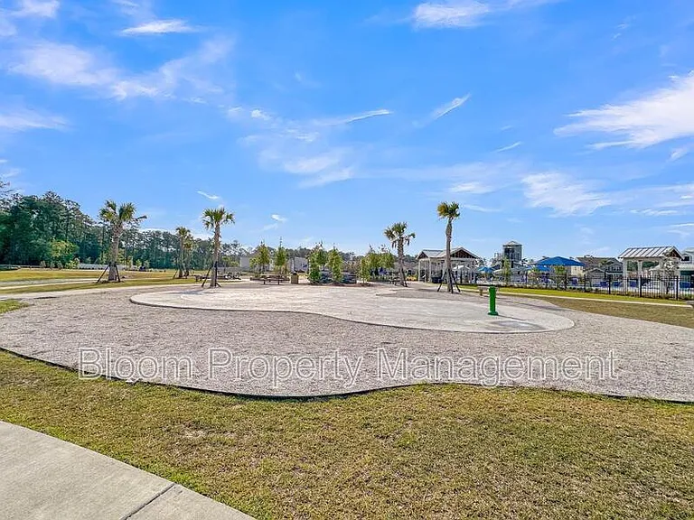 502 Lake Ridge Blvd — Photo 59