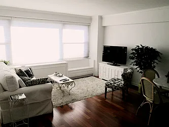 Rented by Barshay Brokerage