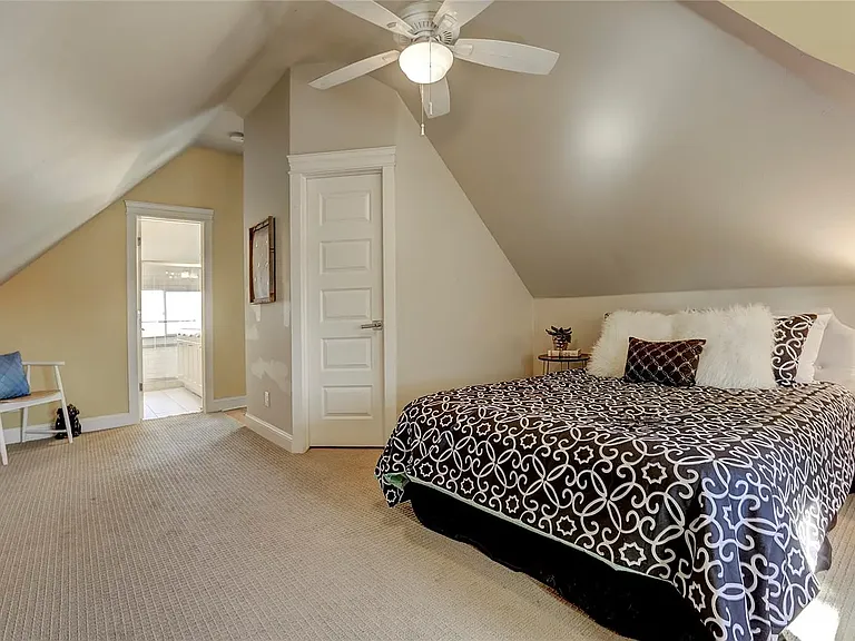 2235 Irving St — Photo 13