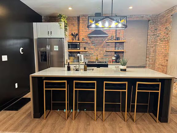 2nd image of 59 E Russell St #59