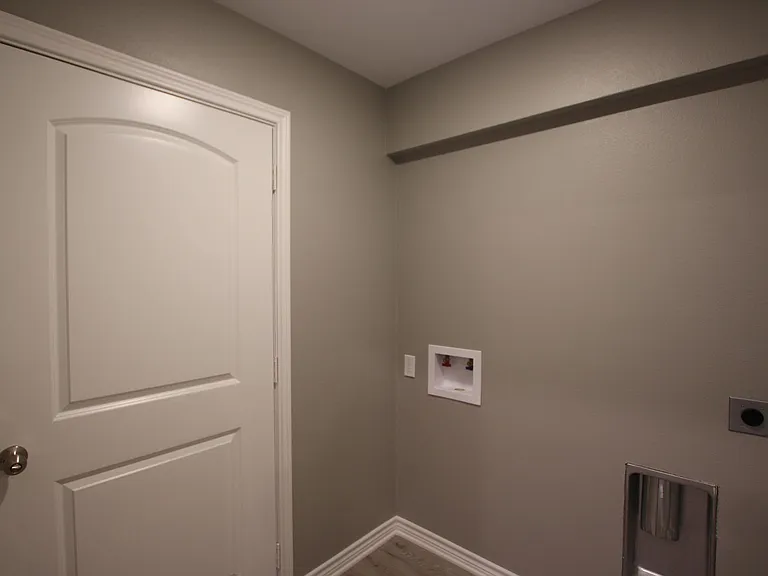 6033 Villa Rosa Way — Photo 10