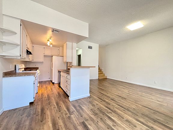 3rd image of 14520 Plummer St Unit 9