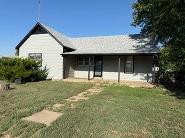 126 N Collingwood St, Pretty Prairie, KS 67570