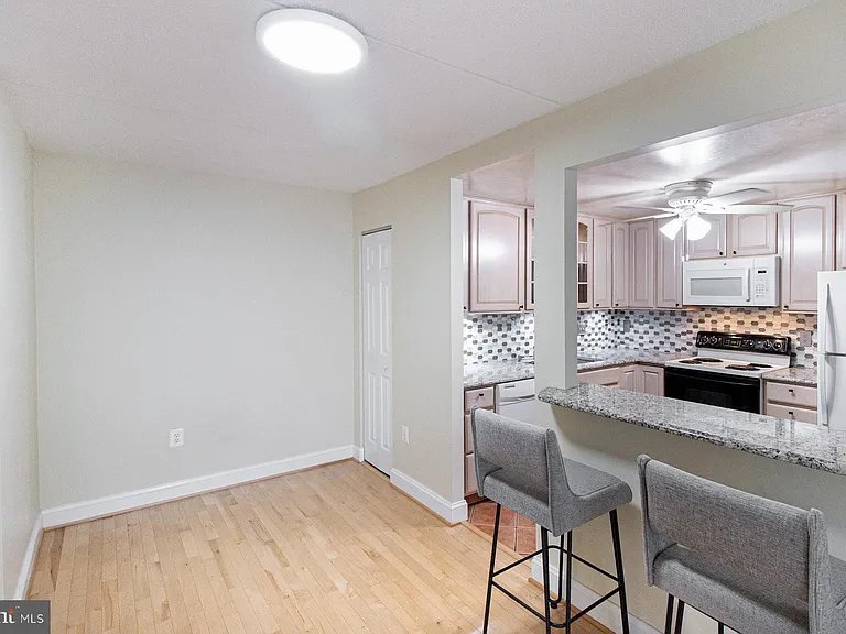 6300 Stevenson Ave #912 — Photo 6