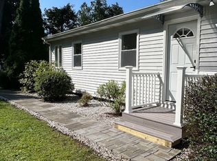 256 Bassett Rd, North Haven, CT 06473