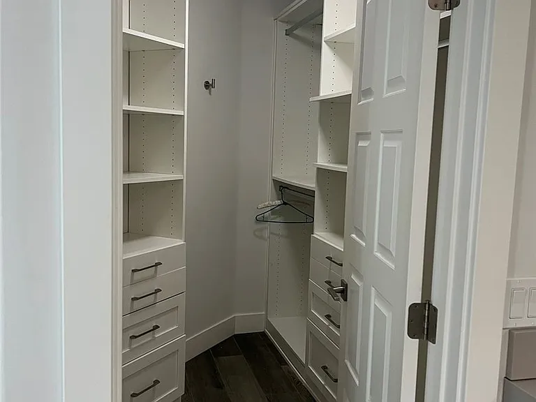 2929 Sandy Pointe #19 — Photo 13