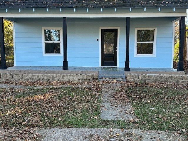 1st image of 1427 Oakdale St