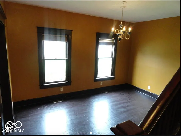 1841 N Talbott St — Photo 14