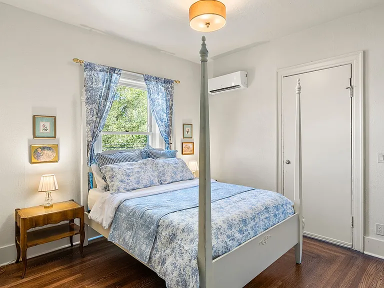 2480 Van Buren Ave #4 — Photo 33