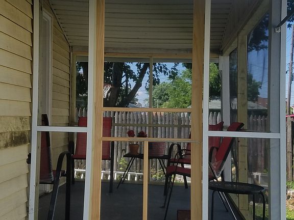 4th image of 22 Colescott St