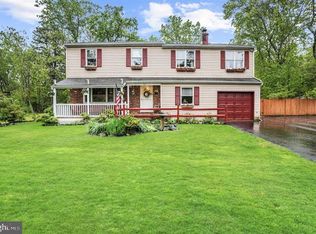 921 Hillside Dr, Atco, NJ 08004