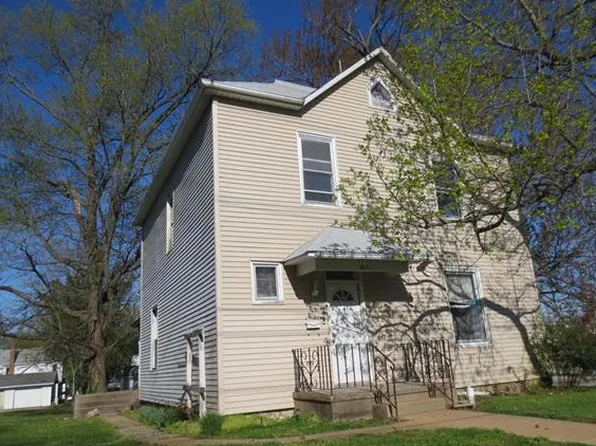 325 S, Sparta, IL 62286