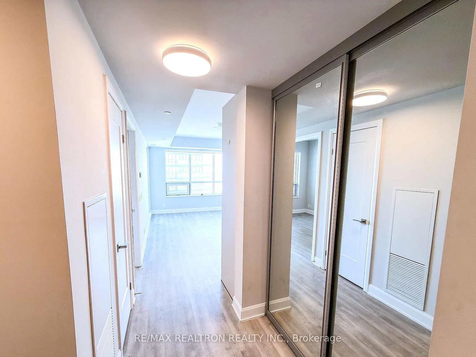 1 bed, $2,350 — Photo 3