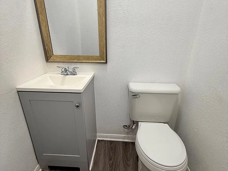 1417 Sheryl St — Photo 10
