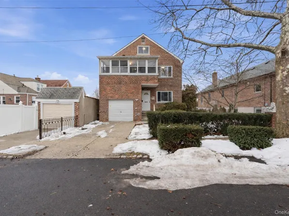 2322 Pearsall Avenue, Bronx, NY 10469