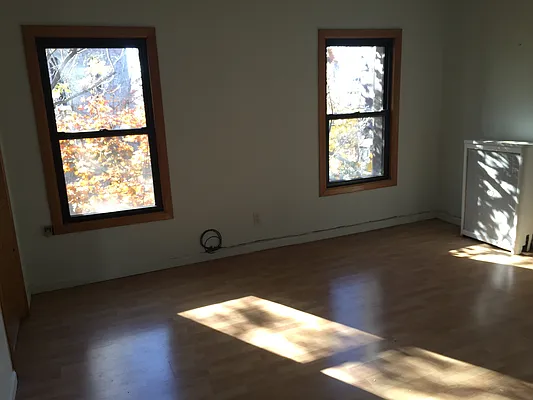 Rented by Brooklyn Heights Real Estate Inc | media 18