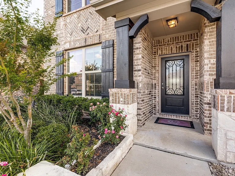 11761 Wulstone Rd — Photo 2