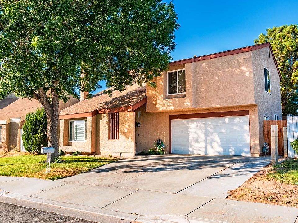 1st image of 3109 Larwood Dr