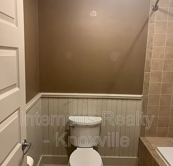 229 Deaderick Ave — Photo 19