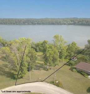 44292 Saukview Dr, Sauk Centre, MN, 56378
