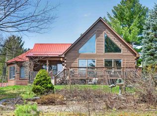 19 Huntington Ave, Morrisonville, NY 12962