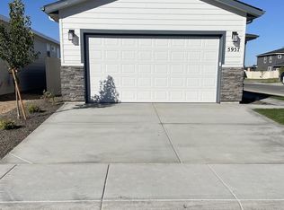 5957 N Static Line Ave, Meridian, ID 83646