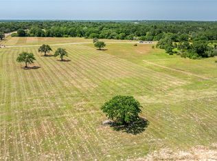 141 E Hill St, Bellville, TX 77418