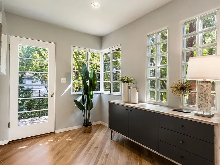 450 N California Ave — Photo 19