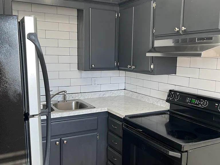 613 S 6th St #613 — Photo 5