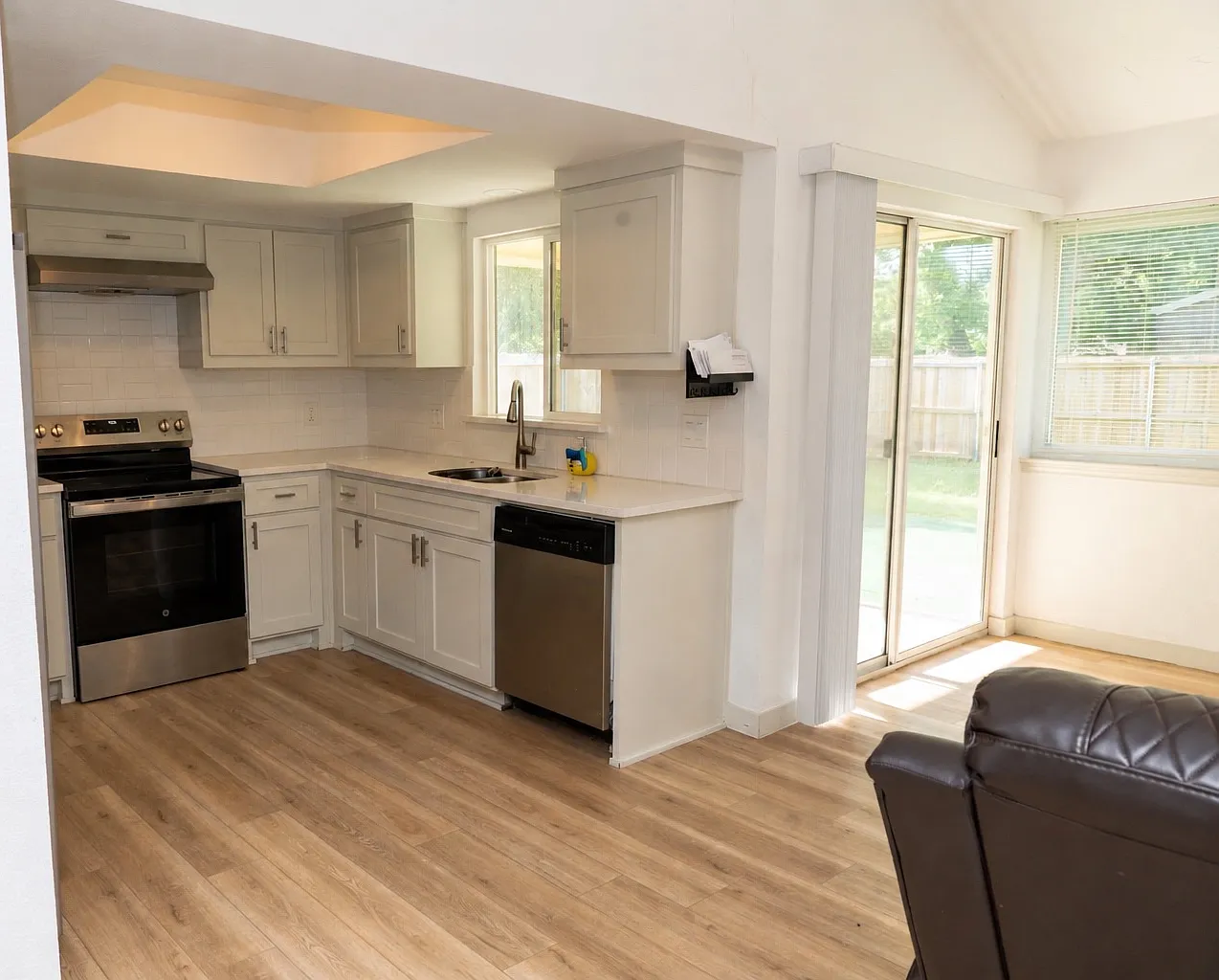3 bed, 1497 sqft, $2,300 — Photo 3