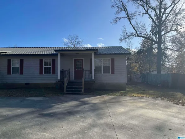 220 Centerway Dr, Roanoke, AL 36274