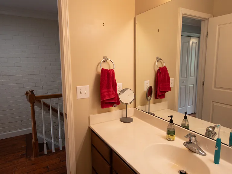 1330 Green Oaks Ln #E — Photo 13
