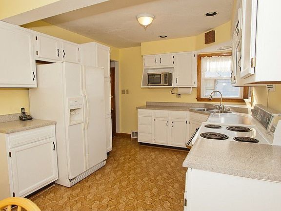 5th image of 841 Packard Ave