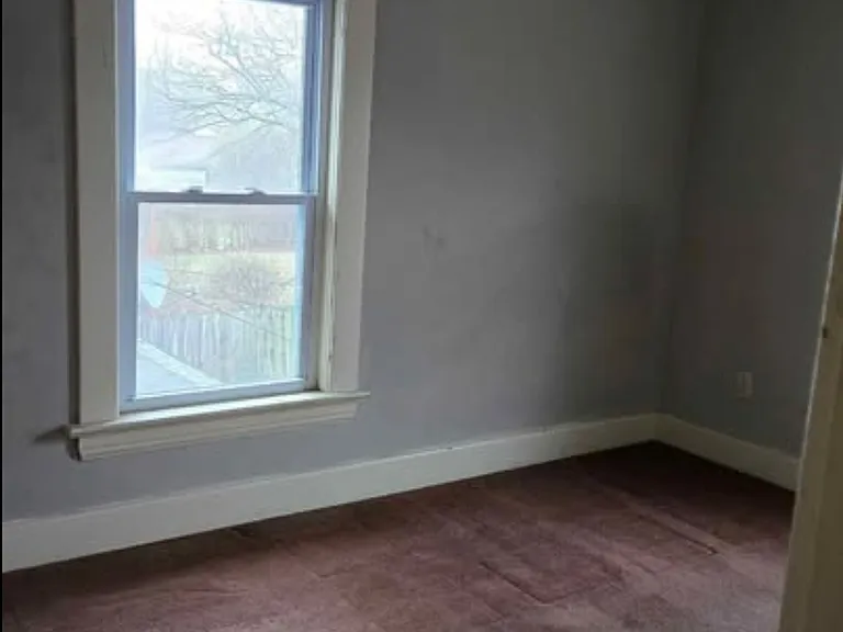1404 E Erie Ave — Photo 4