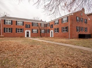 6224 Sunshine Dr APT 1E, Saint Louis, MO 63109