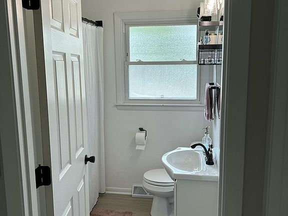 5th image of 4454 S 1st STREET