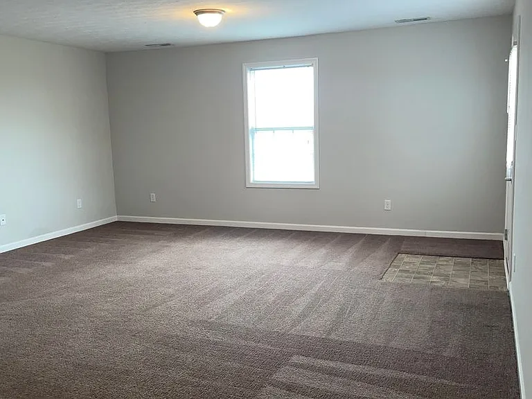 367 Upper Stone Ave #G — Photo 5